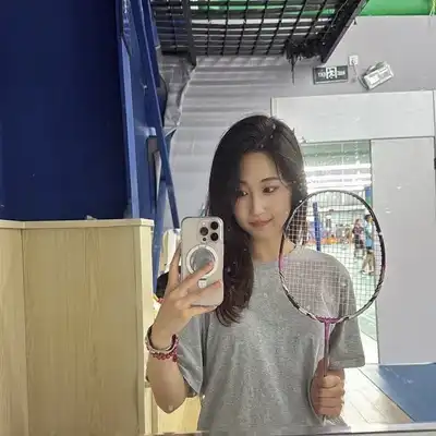 史强